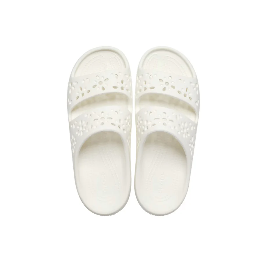 Sandales Crocs florales pour femmes - CLASSIC FLORAL CUTOUT SANDAL - Image 4