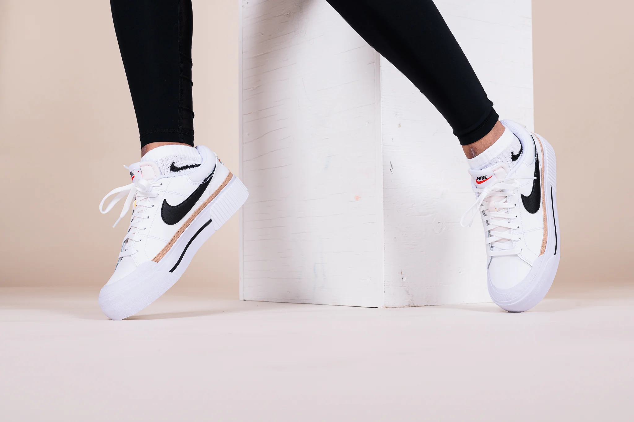 Souliers Nike pour femmes - COURT LEGACY LIFT - Image 13
