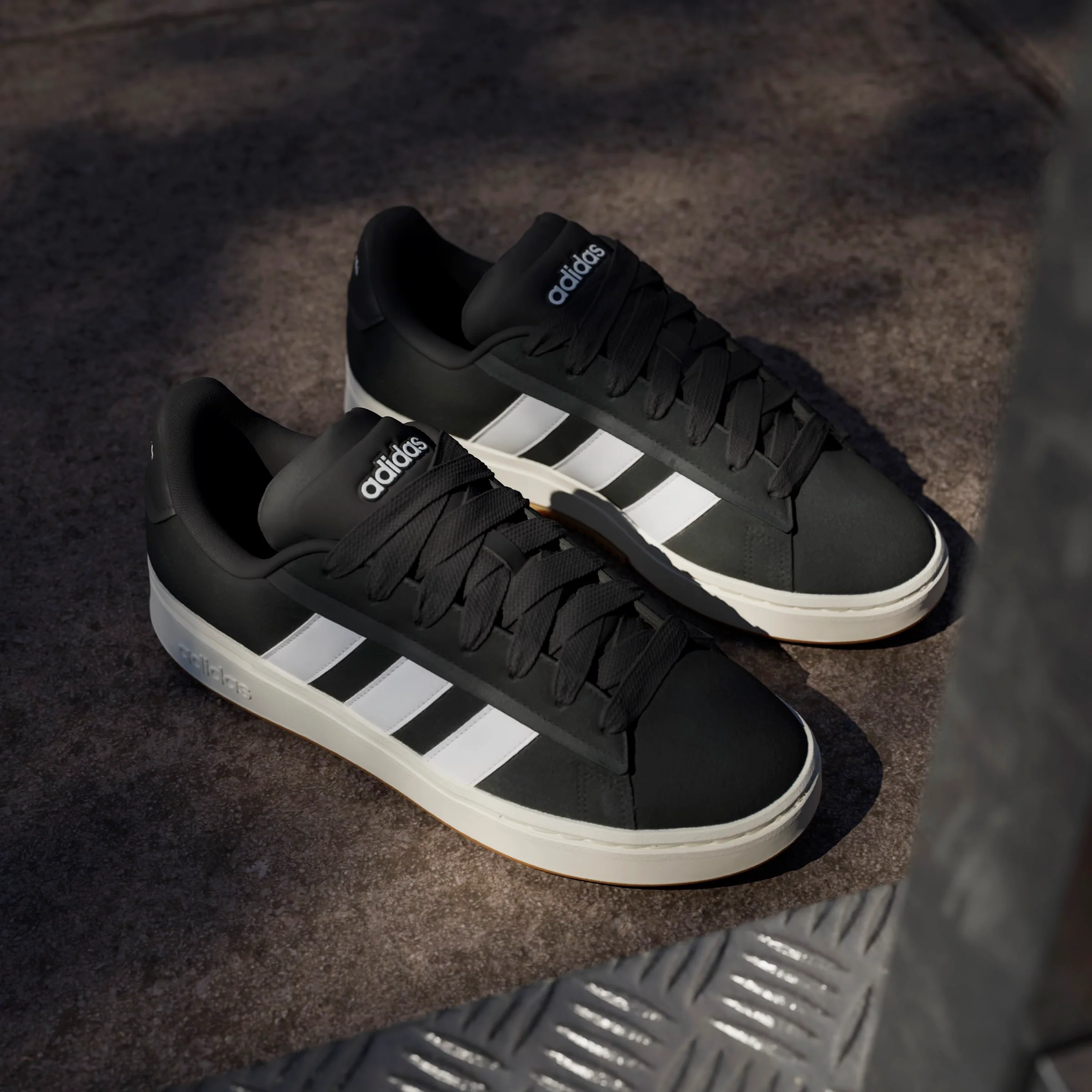 Souliers Adidas pour hommes - GRAND COURT ALPHA - Image 8
